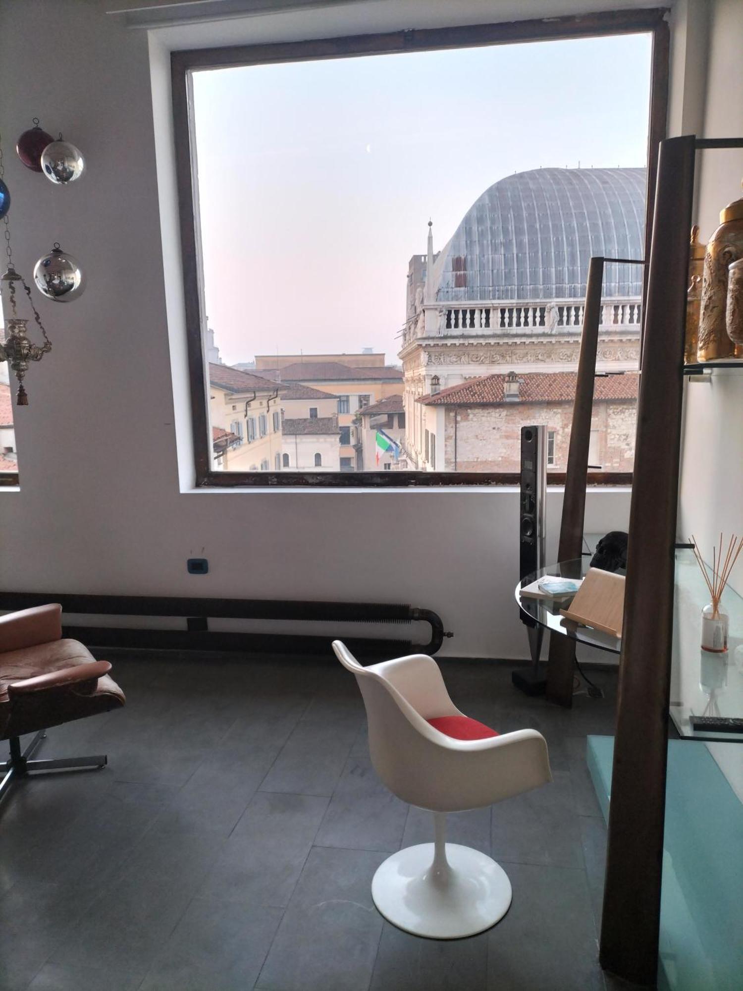 Spirit Of The Moon Apartment Brescia Bagian luar foto